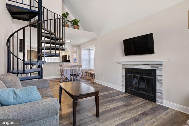 316 HUNTERS RD, Swedesboro, NJ 08085