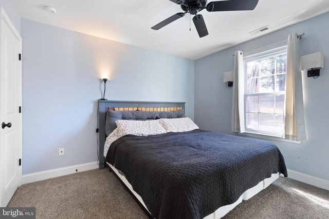 316 HUNTERS RD, Swedesboro, NJ 08085