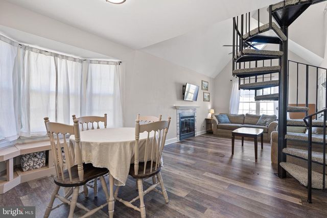 316 HUNTERS RD, Swedesboro, NJ 08085