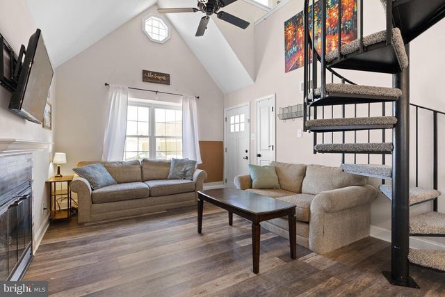 316 HUNTERS RD, Swedesboro, NJ 08085