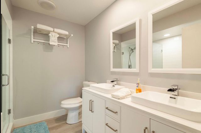 300 CROSSWINDS Drive B1, Greenacres, FL 33413