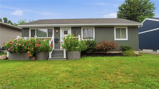 4352 Sky Lane Drive, Cleveland, OH 44109