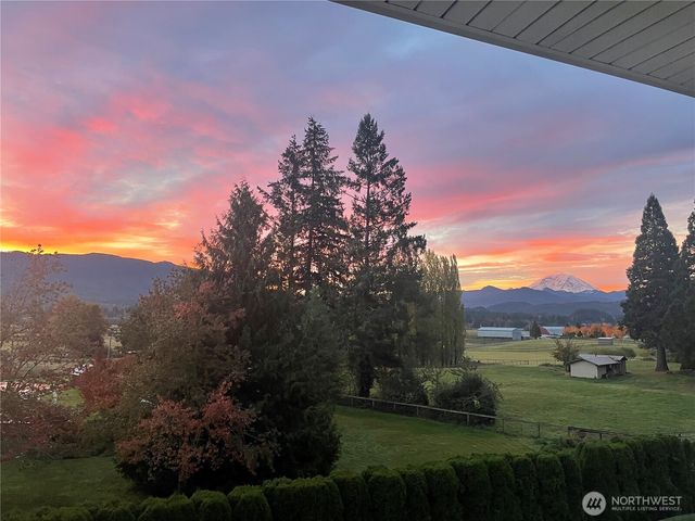 40109 278th Avenue SE, Enumclaw, WA 98022