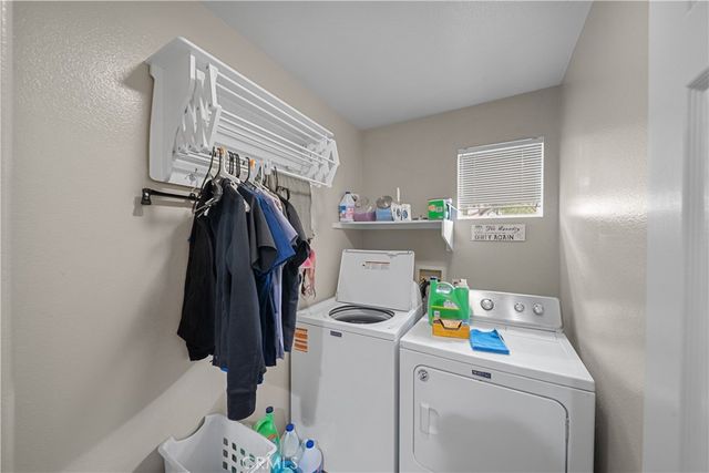 1506 Los Santos Court, Camarillo, CA 93010