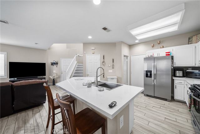 1506 Los Santos Court, Camarillo, CA 93010