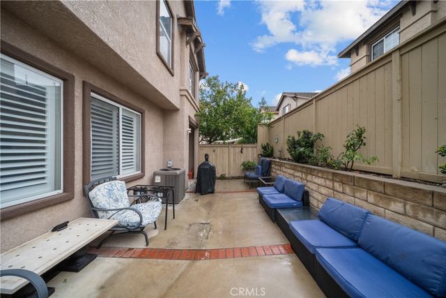 1506 Los Santos Court, Camarillo, CA 93010