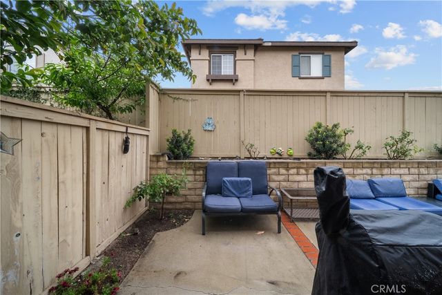 1506 Los Santos Court, Camarillo, CA 93010