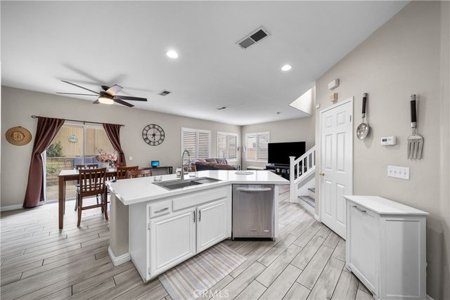 1506 Los Santos Court, Camarillo, CA 93010