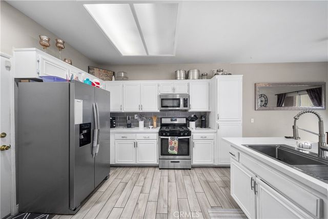 1506 Los Santos Court, Camarillo, CA 93010