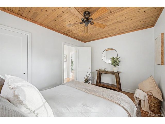 403 18th St, Golden, CO 80401