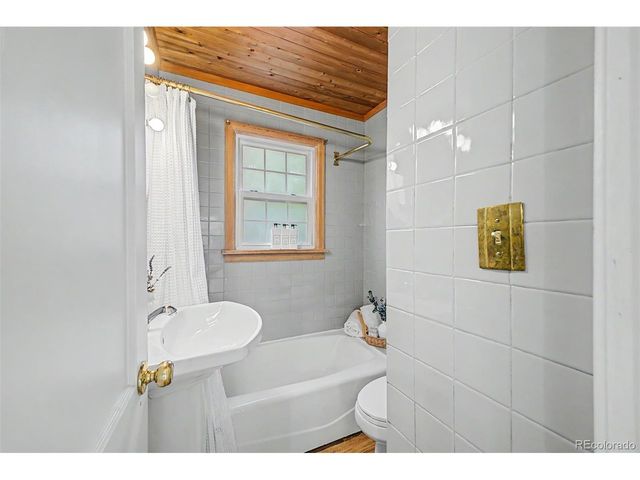 403 18th St, Golden, CO 80401