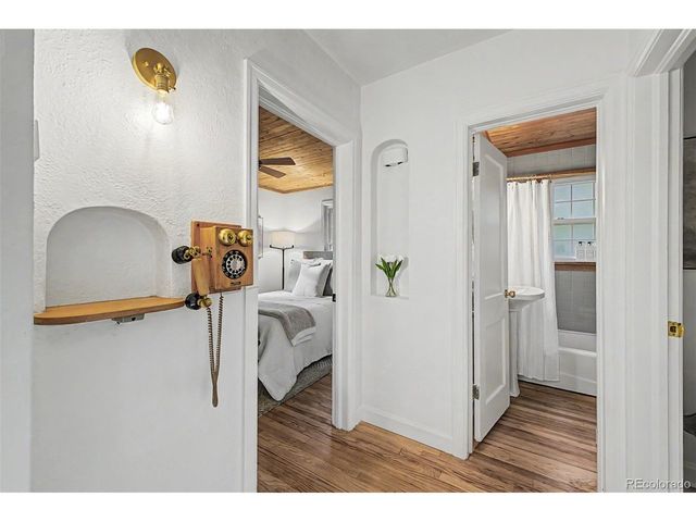 403 18th St, Golden, CO 80401