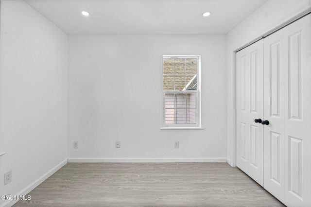 1321 3rd Avenue, Schenectady, NY 12303