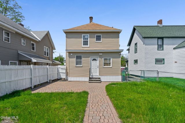 1321 3rd Avenue, Schenectady, NY 12303