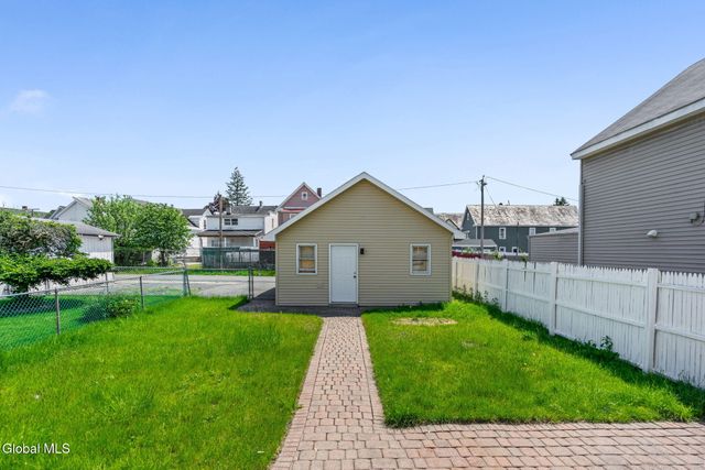 1321 3rd Avenue, Schenectady, NY 12303