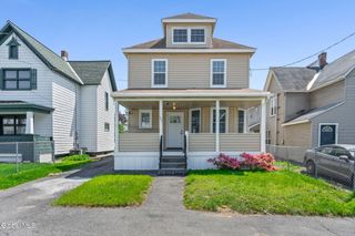 1321 3rd Avenue, Schenectady, NY 12303