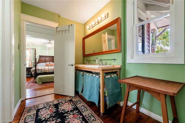 1525 Palm AVE, Fort Myers, FL 33916