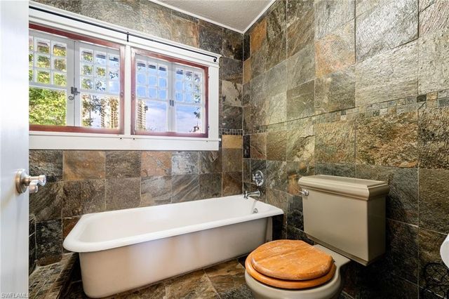 1525 Palm AVE, Fort Myers, FL 33916