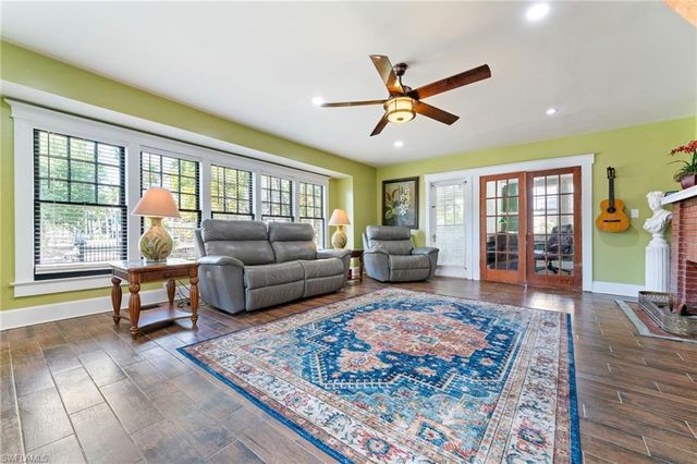 1525 Palm AVE, Fort Myers, FL 33916