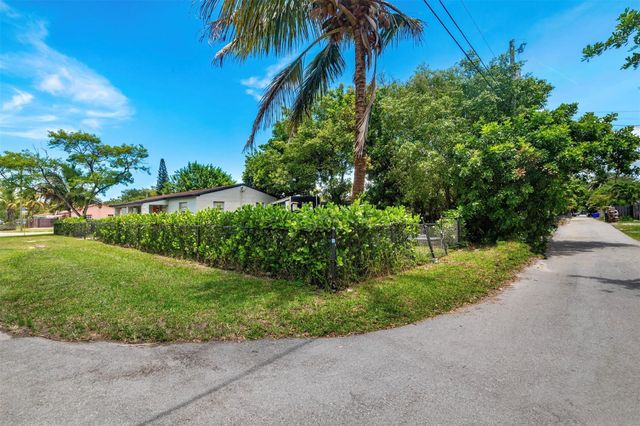 1923 N 23rd Avenue, Hollywood, FL 33020