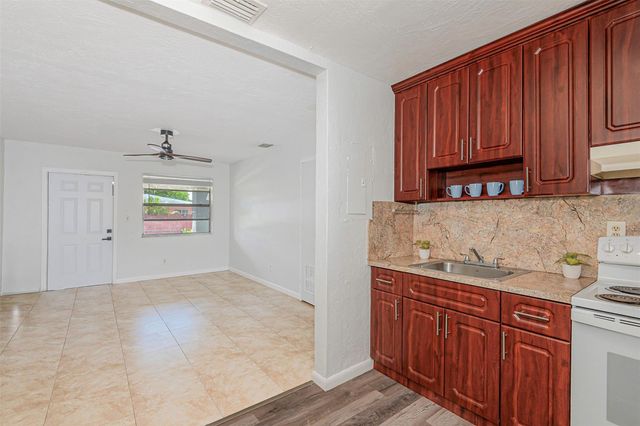 1923 N 23rd Avenue, Hollywood, FL 33020