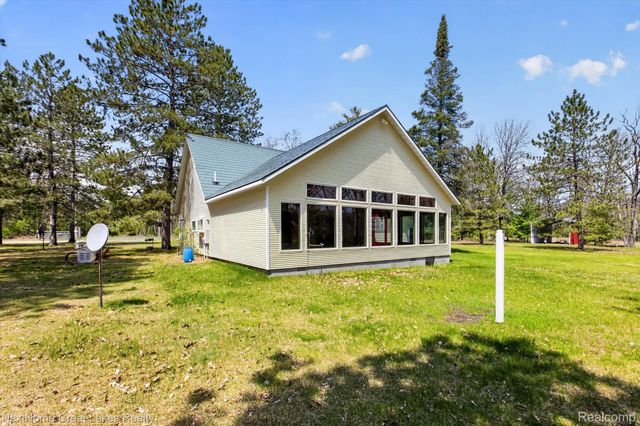 1378 N National City Road, Grant Township, MI 48748