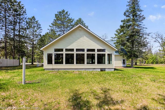 1378 N National City Road, Grant Township, MI 48748