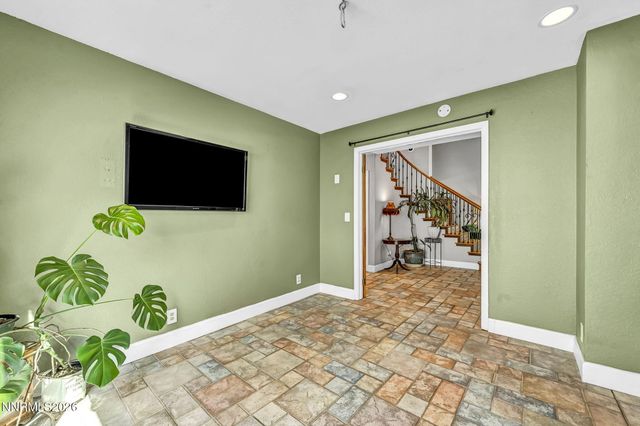 857 Lighthouse Court, Reno, NV 89511