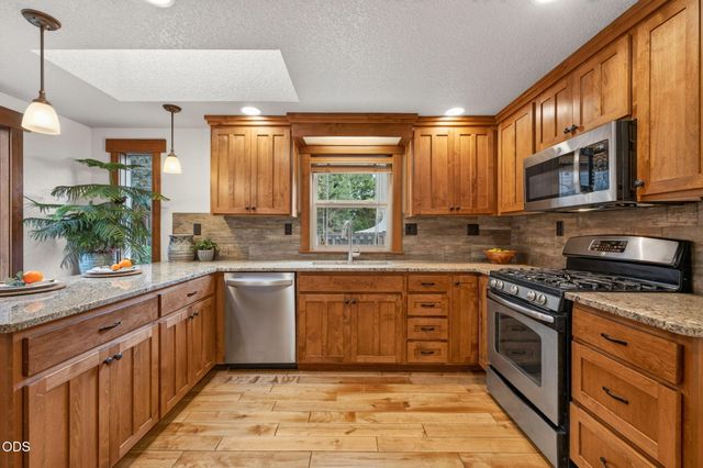 62968 Fresca Street, Bend, OR 97703