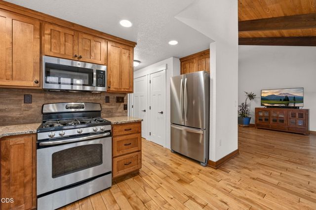 62968 Fresca Street, Bend, OR 97703