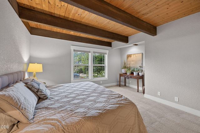 62968 Fresca Street, Bend, OR 97703