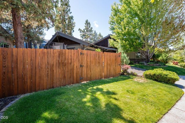 62968 Fresca Street, Bend, OR 97703