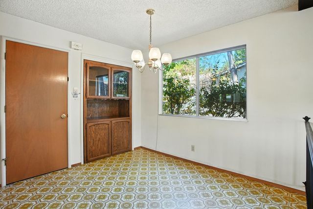 8501 Cliffwood Way, Sacramento, CA 95826