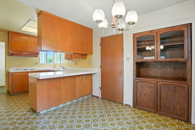 8501 Cliffwood Way, Sacramento, CA 95826