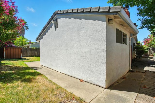 8501 Cliffwood Way, Sacramento, CA 95826