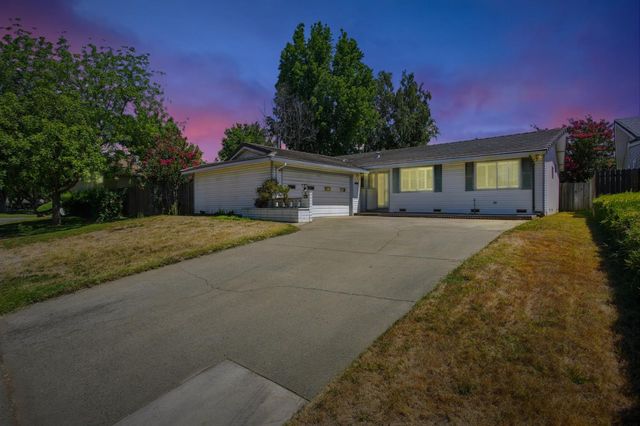 8501 Cliffwood Way, Sacramento, CA 95826