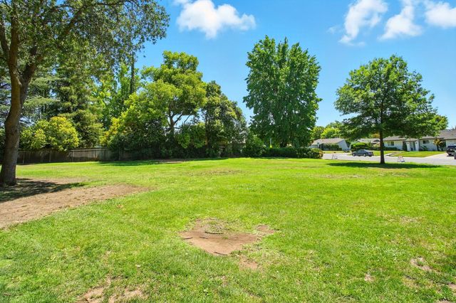 8501 Cliffwood Way, Sacramento, CA 95826