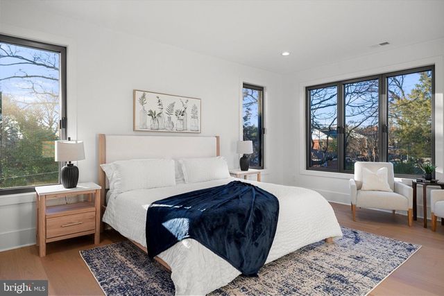 2100 S NELSON ST, Arlington, VA 22204