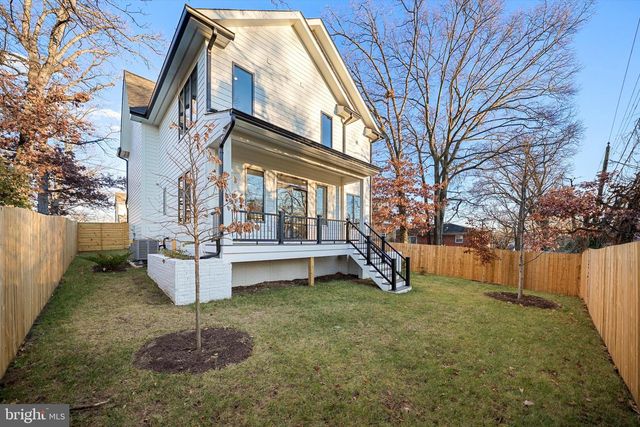 2100 S NELSON ST, Arlington, VA 22204