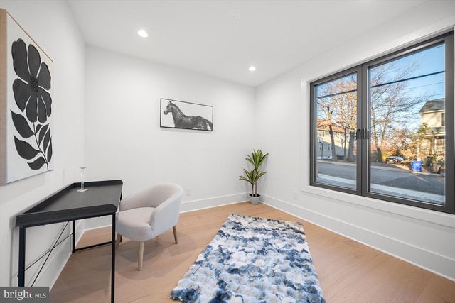 2100 S NELSON ST, Arlington, VA 22204