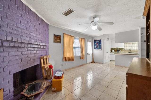 3834 Willow Springs Lane, Houston, TX 77080