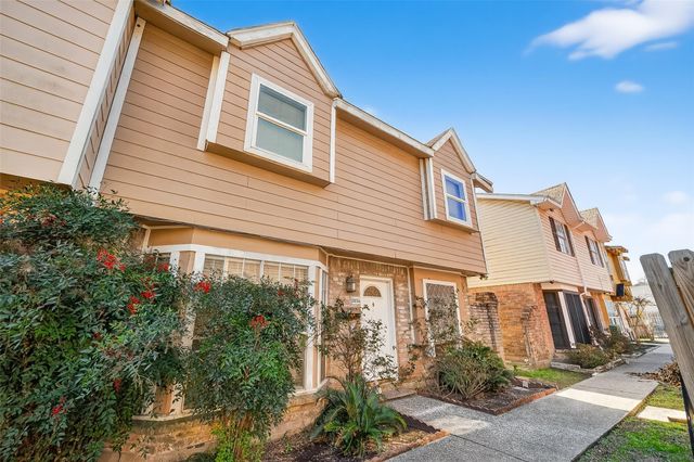 3834 Willow Springs Lane, Houston, TX 77080