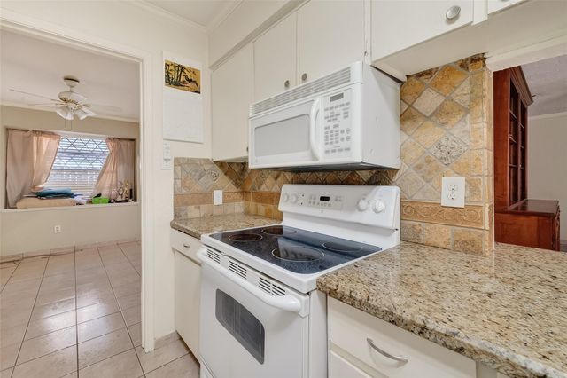 3834 Willow Springs Lane, Houston, TX 77080