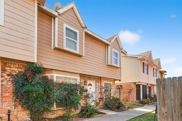 3834 Willow Springs Lane, Houston, TX 77080