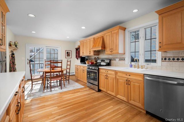 125 Travers Avenue, Mamaroneck, NY 10543