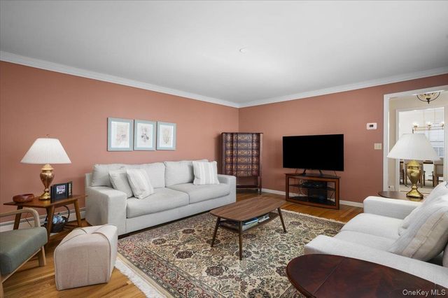 125 Travers Avenue, Mamaroneck, NY 10543