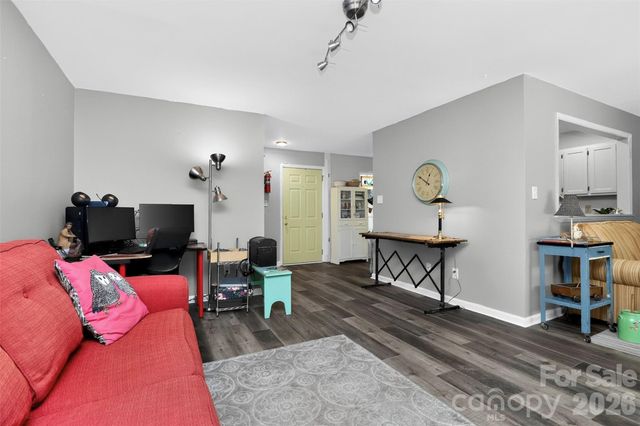 9232 Kings Canyon Drive, Charlotte, NC 28210
