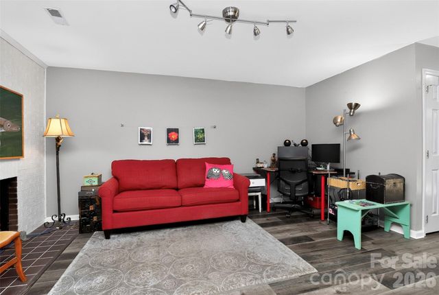 9232 Kings Canyon Drive, Charlotte, NC 28210