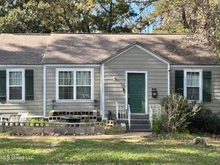 2009 East Drive, Jackson, MS 39204