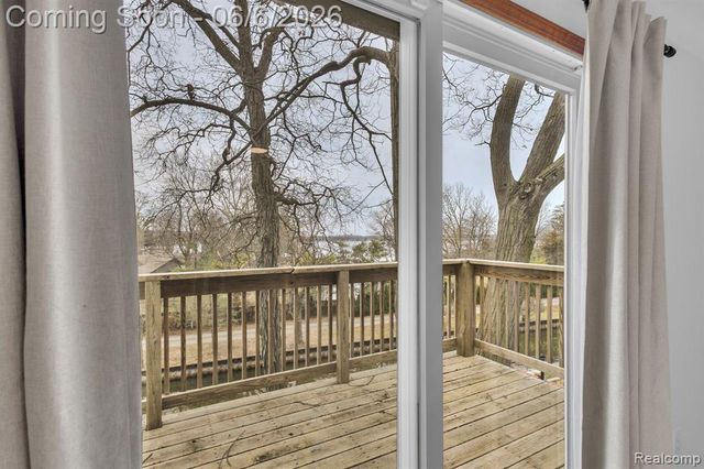 9473 Huron Street, Pinckney, MI 48169